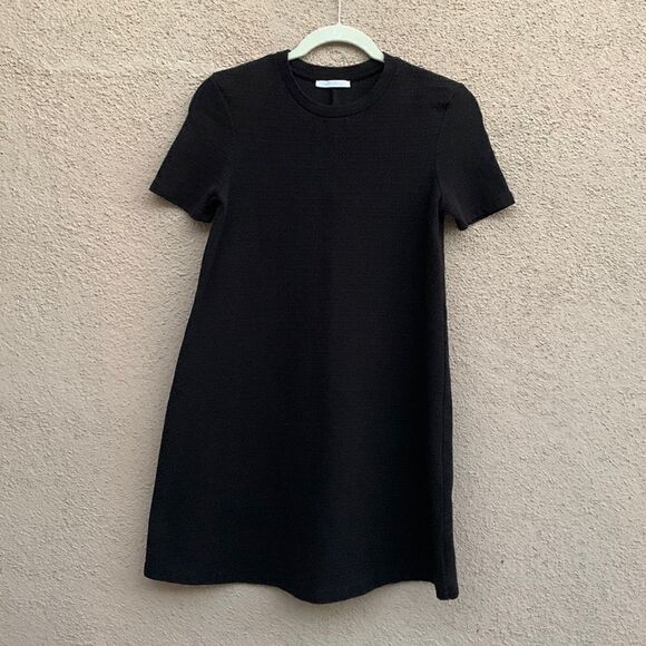 Zara Trafaluc USA Medium Scoop Neck Short Sleeve Black Midi Dress Made Turkey - Picture 1 of 11